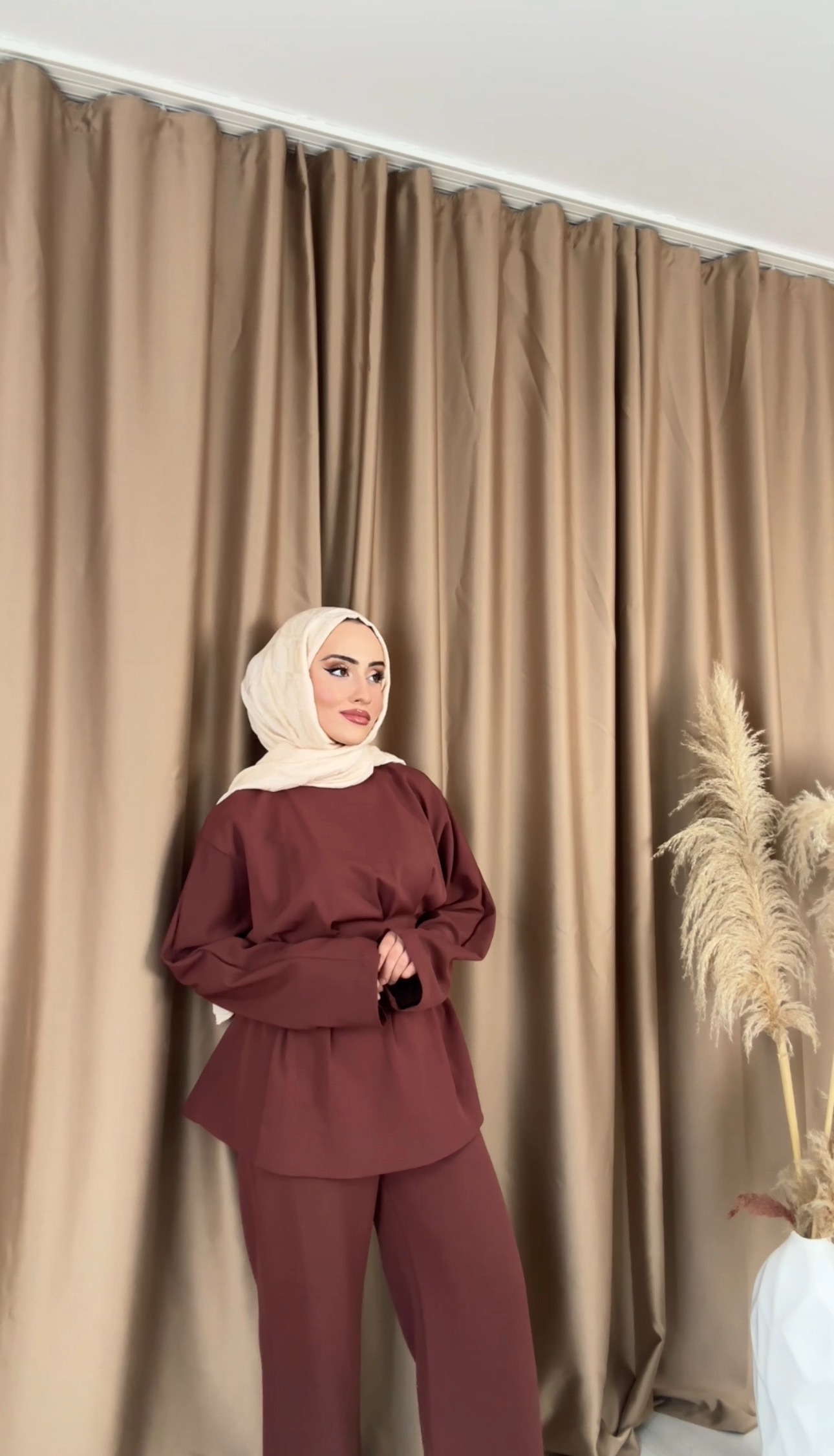 Pile Detaylı Bluz Toprak Pantolon Takım