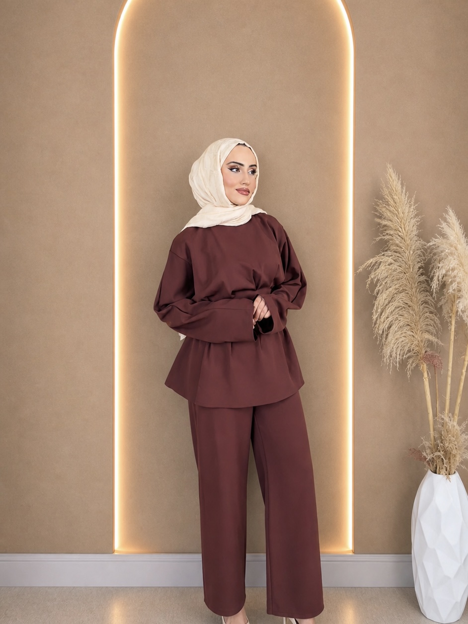 PİLE DETAYLI BLUZ TOPRAK PANTOLON TAKIM